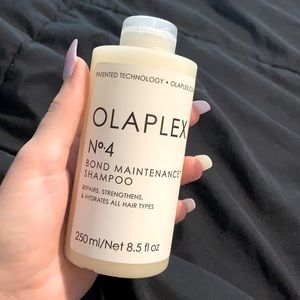 No. 4 OLAPLEX shampoo